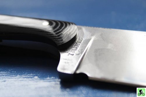 Couteau carcajou fabriqué par Tony Lopes