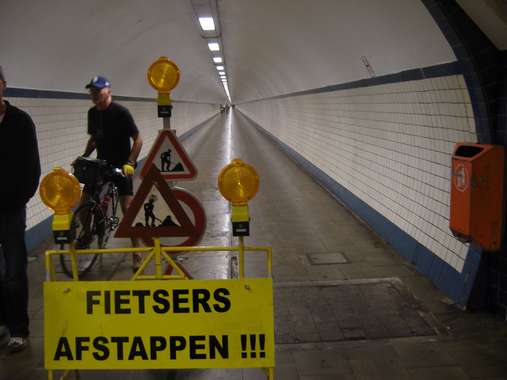 tunnel  d'Anvers spécial piétons et vélos