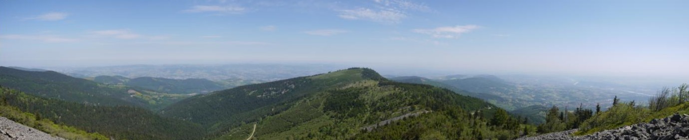 Panorama sur la vallée du Rhône depuis le crêt de l'Oeillon